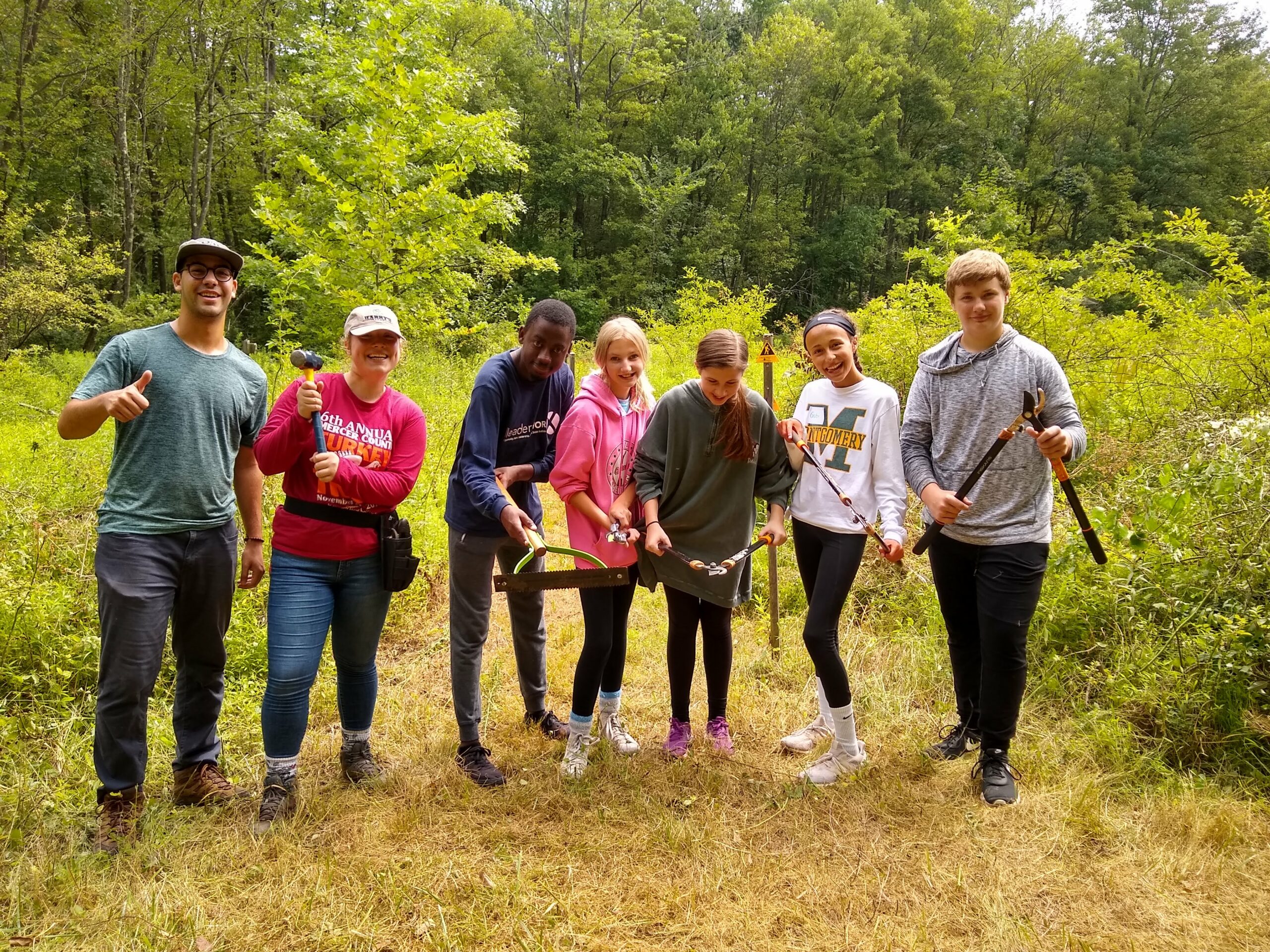 Tree Planting Childrens Discovery trail volunteers